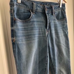Low Rise Light Wash Jeans